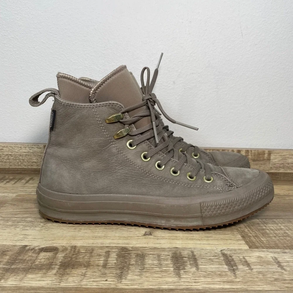 Converse Chuck Taylor Womens 8.5  Counter Climate Waterproof Leather Sneakers